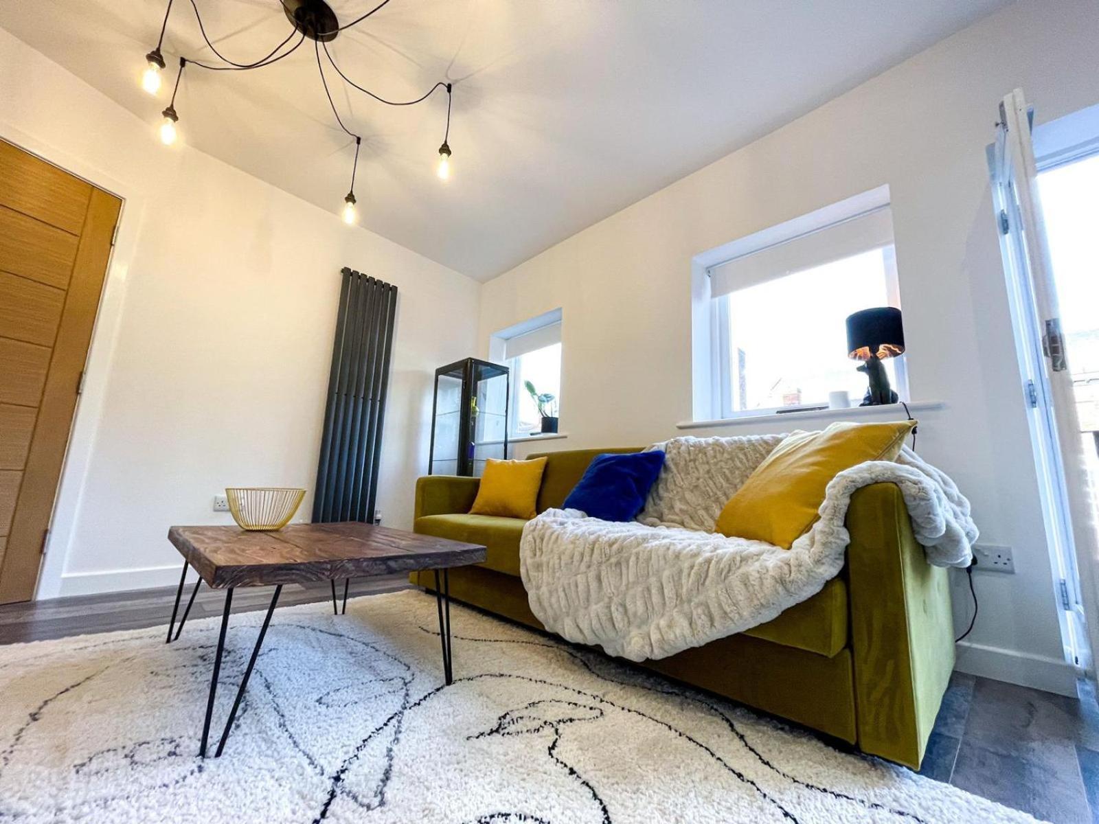 Juliet Beautiful 1 Bedroom, Central, Modern Space. Дарлингтон Экстерьер фото
