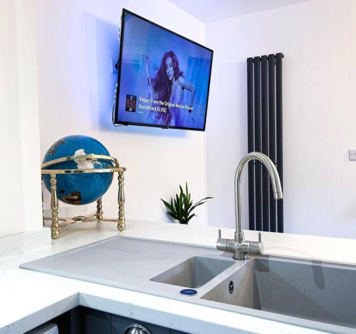 Juliet Beautiful 1 Bedroom, Central, Modern Space. Дарлингтон Экстерьер фото
